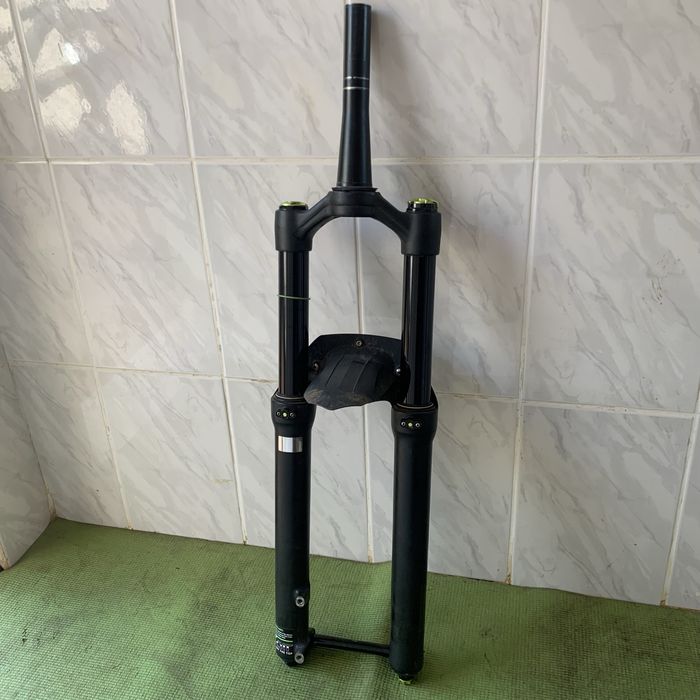 Suspensão DVO Onyx 38 D1 170mm