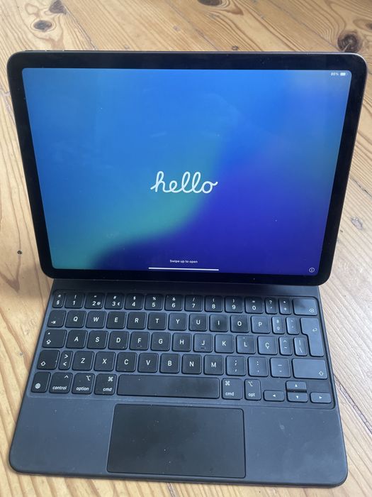 iPad Air (5a geração) + teclado