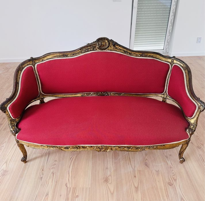 Raro Sofá Canapé de Luxo em talha folha de Ouro estilo “Luís XV”