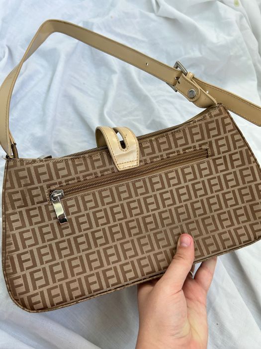 Сумка fendi в гарному стані