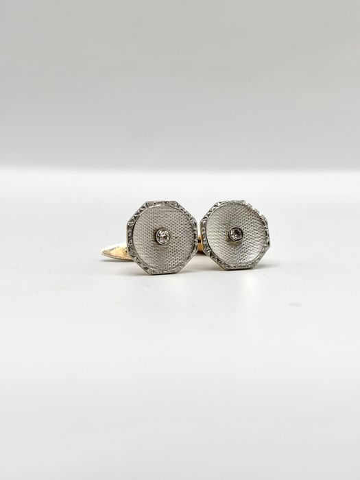 Złote spinki do mankietów z diamentami