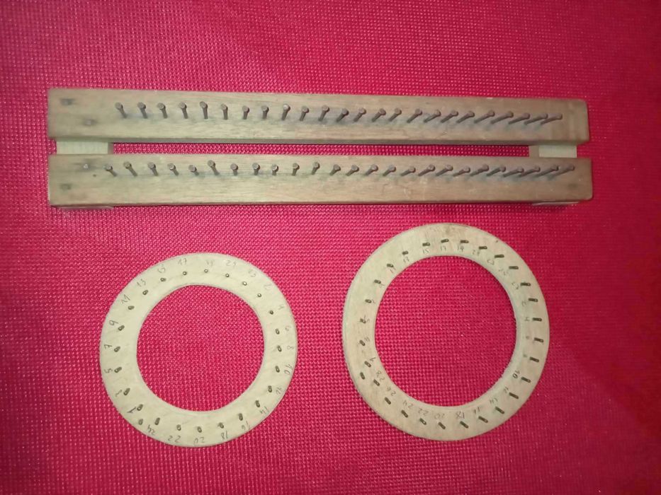 Teares antigos em madeira