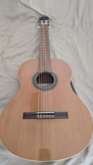 Viola /guitarra acústica Alhambra 1c