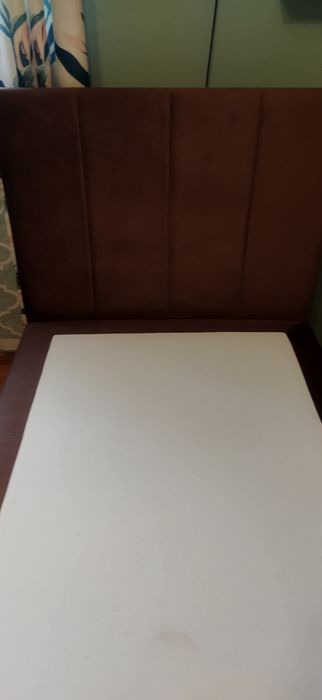 Łóżko tapicerowane 90x200 z zagłówkiem 2 sztuki,solidne, bez materaca.