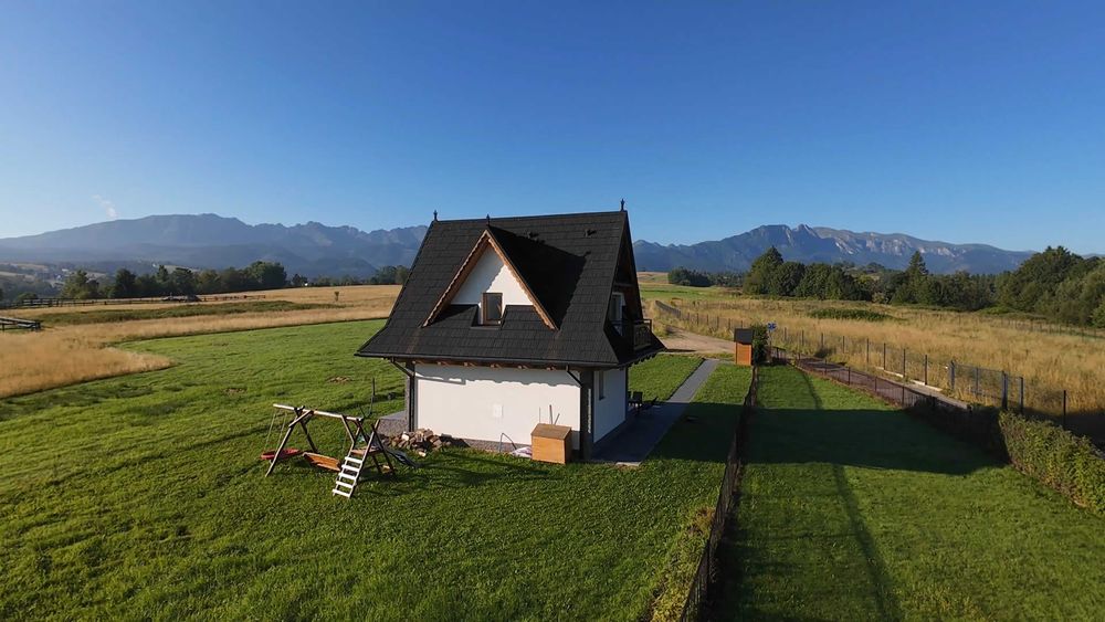 Usługi z Drona: Inspekcje, Działki i Dynamiczne Wideo