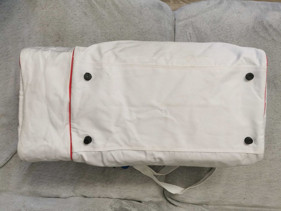 Torba weekendowa Lacoste biala.