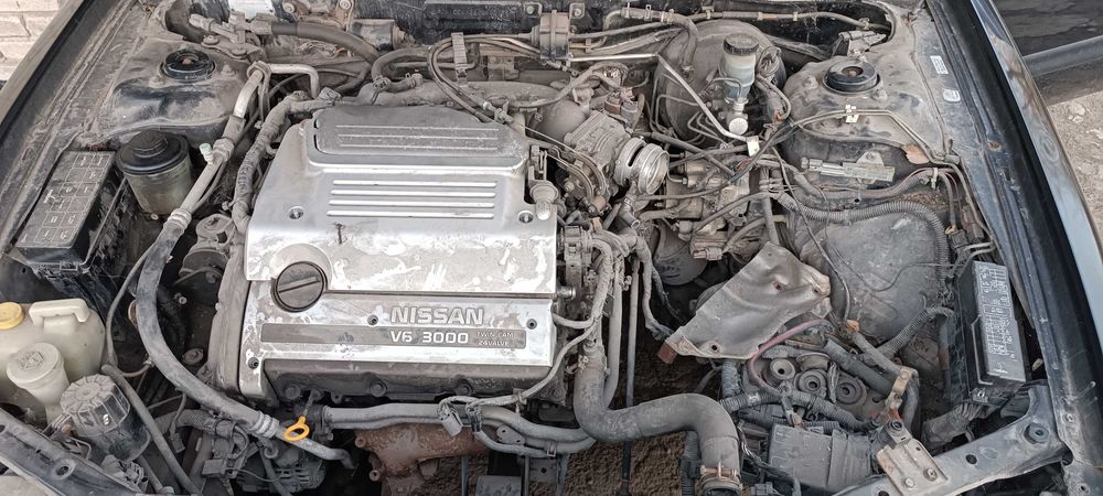 Nissan maksima 3.0 на запчастини