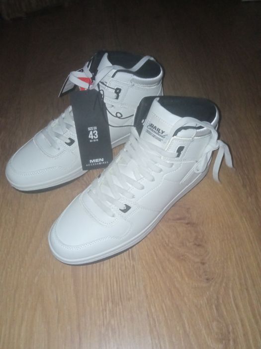 Цена 875 грн. р 43