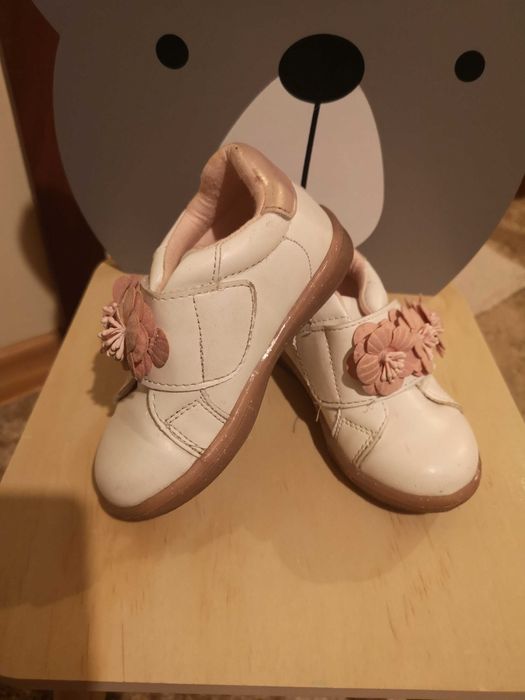 Buciki dla dziewczynki r 22