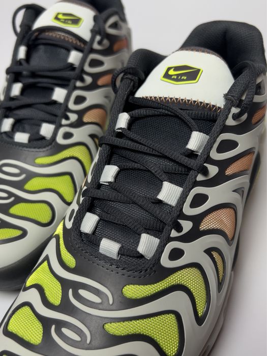 Nike Air Max Plus Drift Light