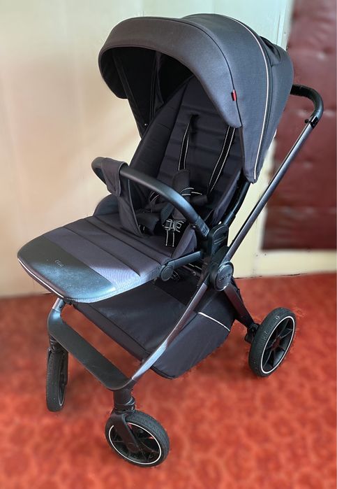 Продам прогулянкову коляску carrello ultra