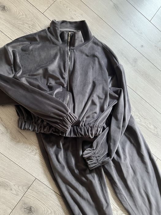 Спортивний костюм