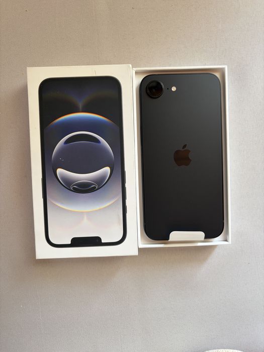 iPhone 16e 128 GB