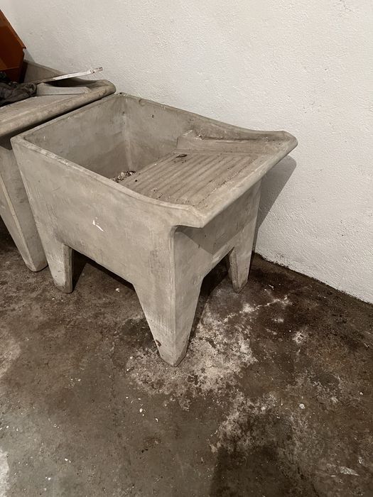 Tanque da roupa antigo