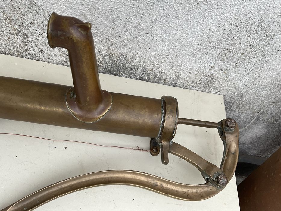Bica bomba agua manual