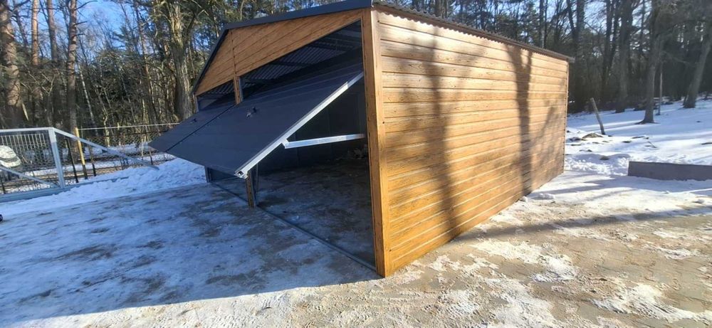 Garaż blaszany 6x6