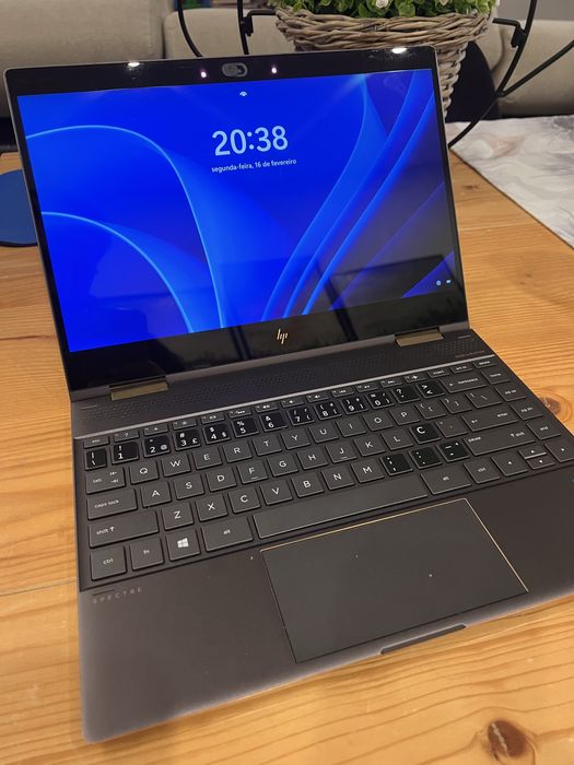 HP Spectre X360 13” OLED 4K I7 16gb RAM 512 ssd