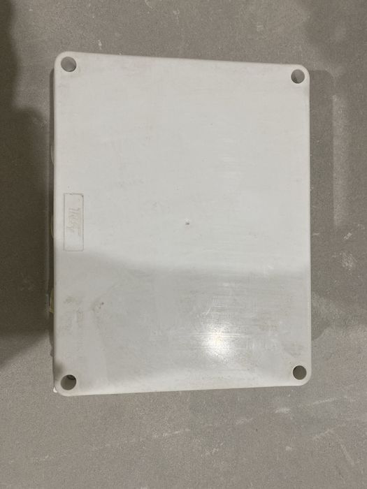 Ящик с автоматами встраевыемый 24 модуля с автоматами