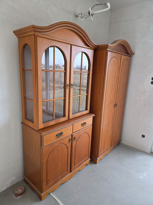 Szafa i kredens Cardiff