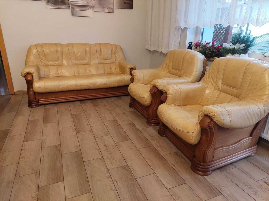komplet wypoczynkowy /2 fotele plus kanapa/ dąb skóra