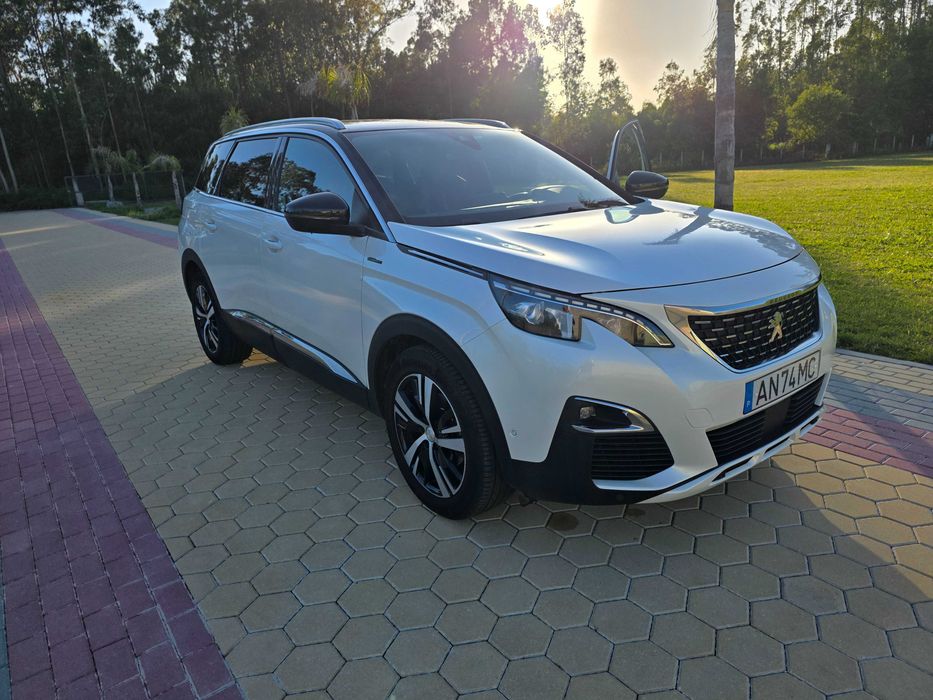 Vendo Peugeot 5008 GT Line 1.5 HDI - 7 Lugares