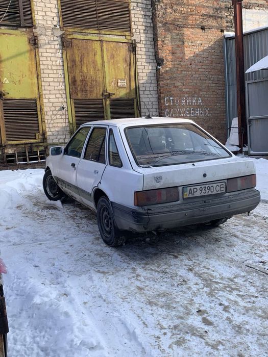Продам Ford Escort 1.3 (1.6)