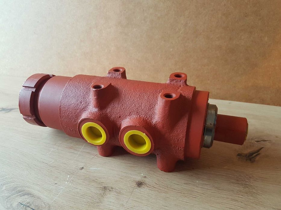 Rozdzielacz skrętu ładowarka Fadroma Ł200 Ł201 Ł220 ŁK1