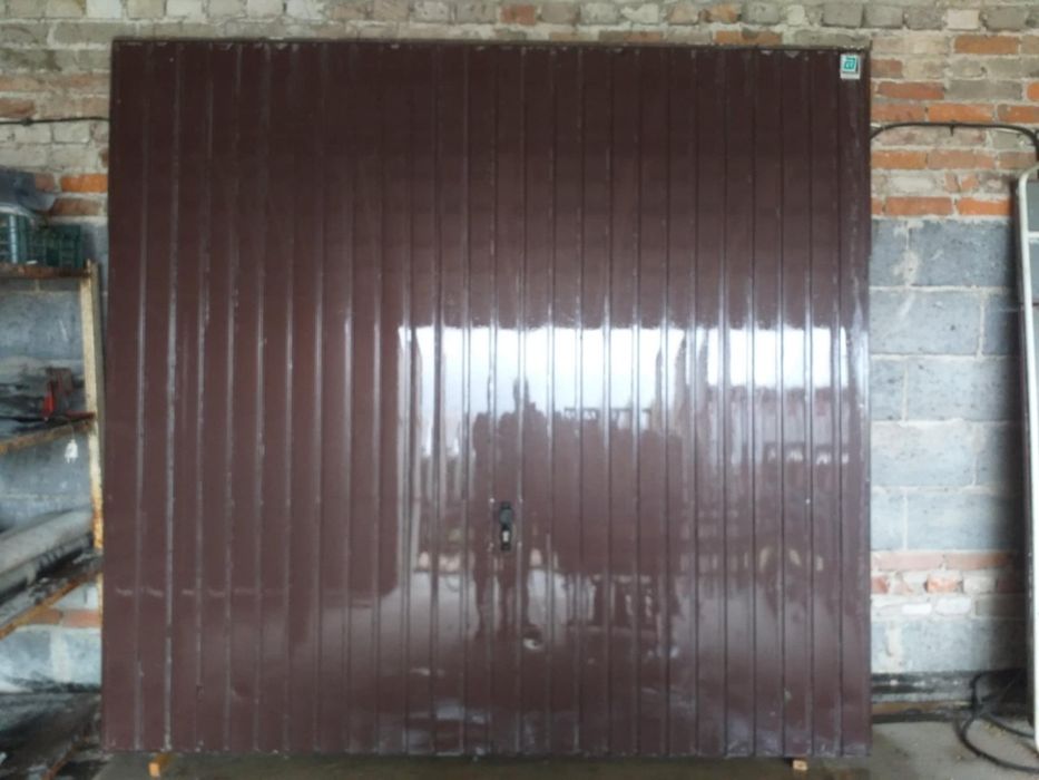 Drzwi garażowe/brama garażowa