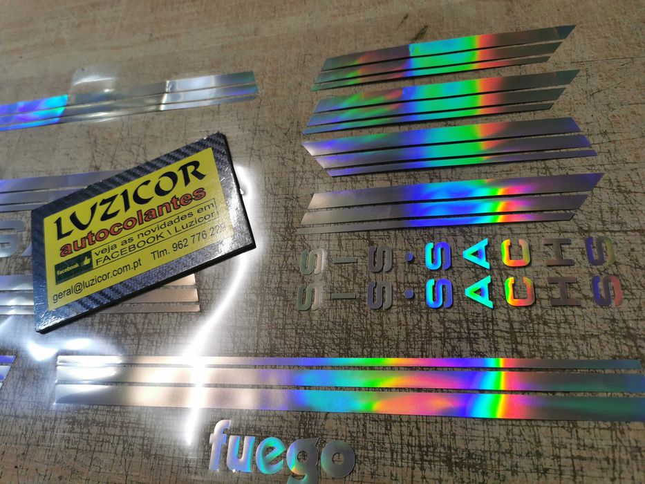 Autocolantes em vinil  holográfico