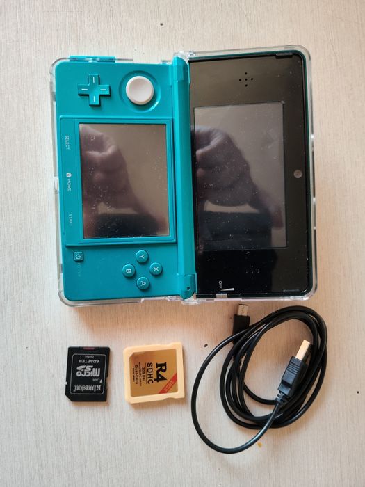 Nintendo 3ds 64gb r4
