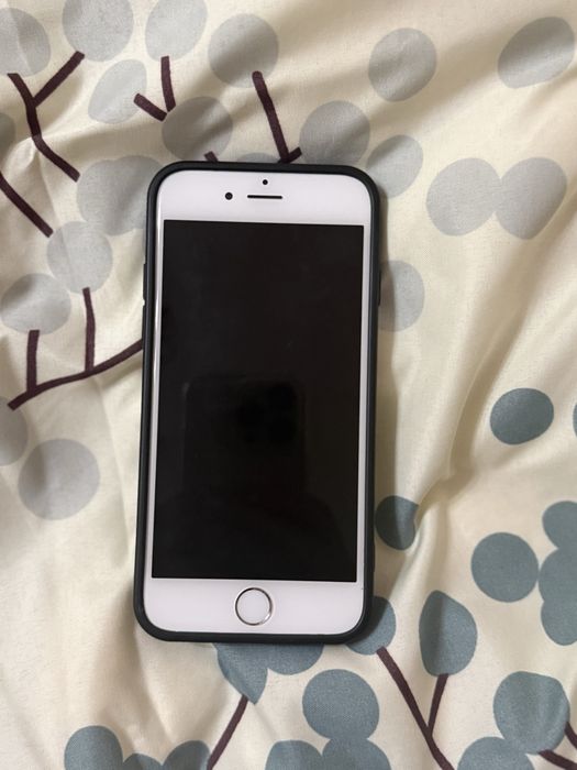 iPhone 6 s, в гарному стані, все працює.