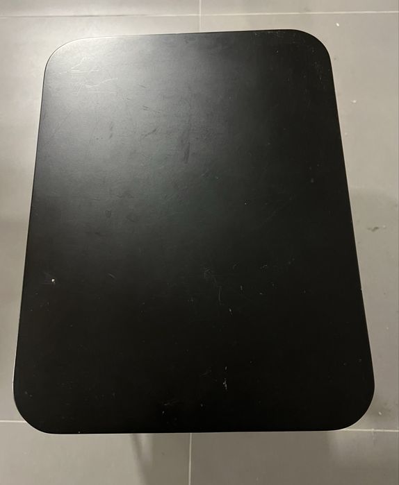 Mesa de cabeceira ou apoio