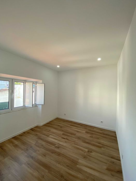 Moradia em banda T2 para alugar