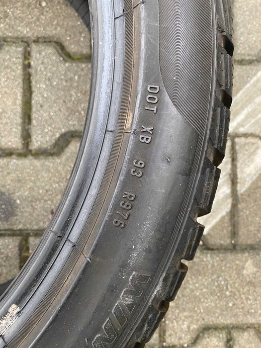 Sprzedam komplet 4 opon zimowych Pirelli Sottozero