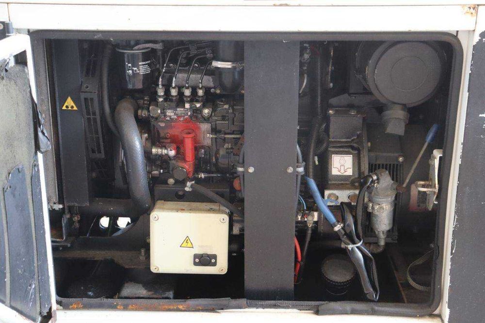 Gerador SDMO R22C3 Diesel 22kVA 2011