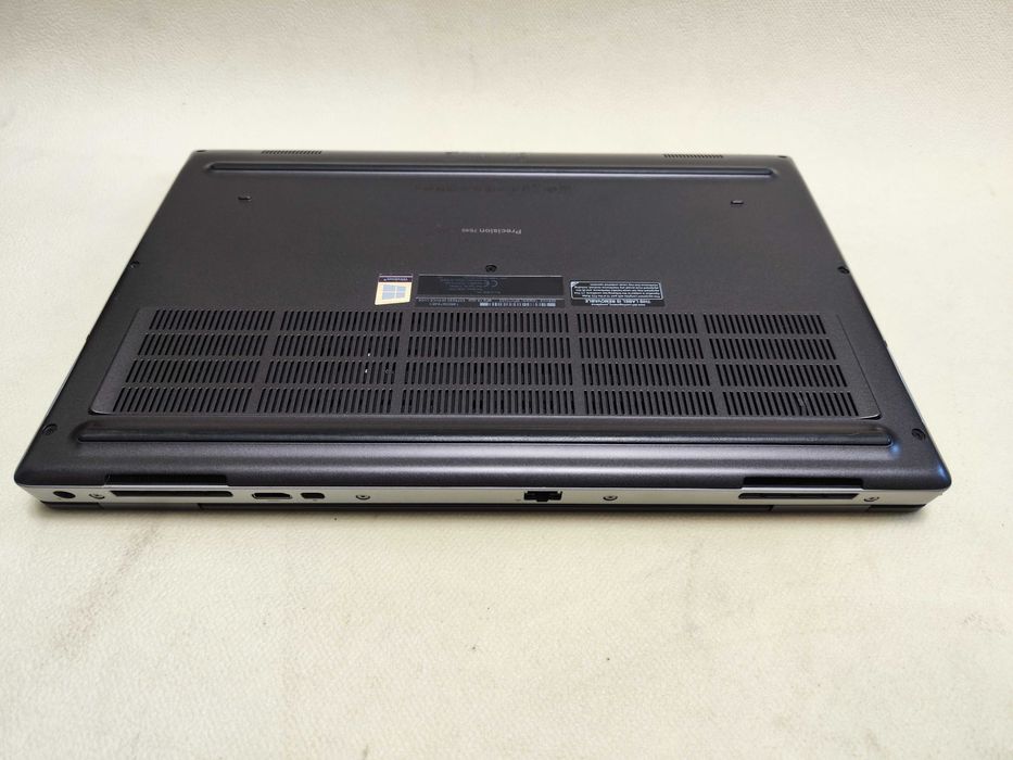 Ноутбук Dell Precision 7540 15,6" IPS Core i5-9400H/16Gb/256SSD/T2000