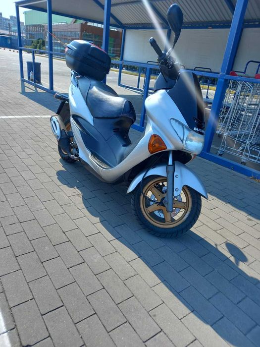 Suzuki Avenis 150 cc