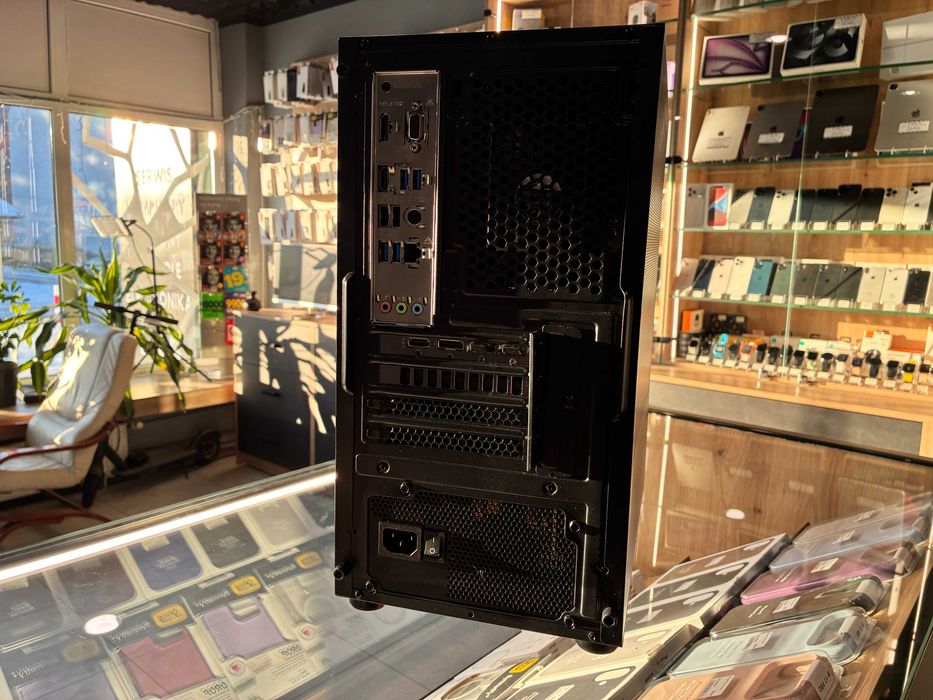 Komputer stacjonarny gamingowy