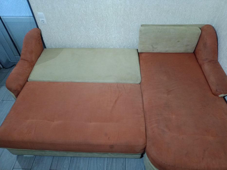 Хімчистка м'яких меблів, химчистка мягкой мебели, виїздна хімчистка