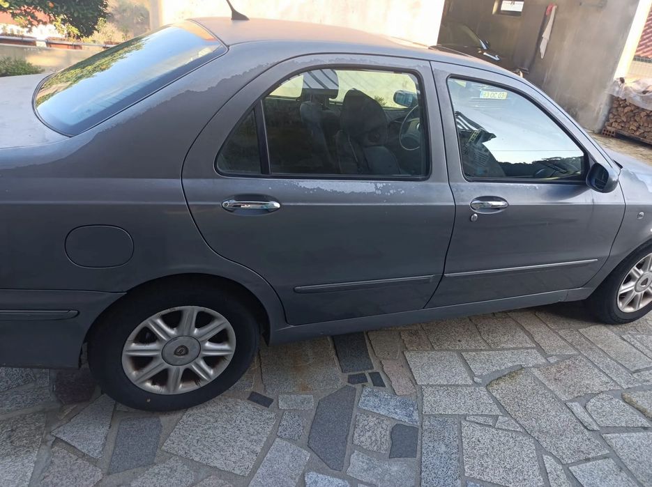 Lancia Lybra 1.9 JTD LX