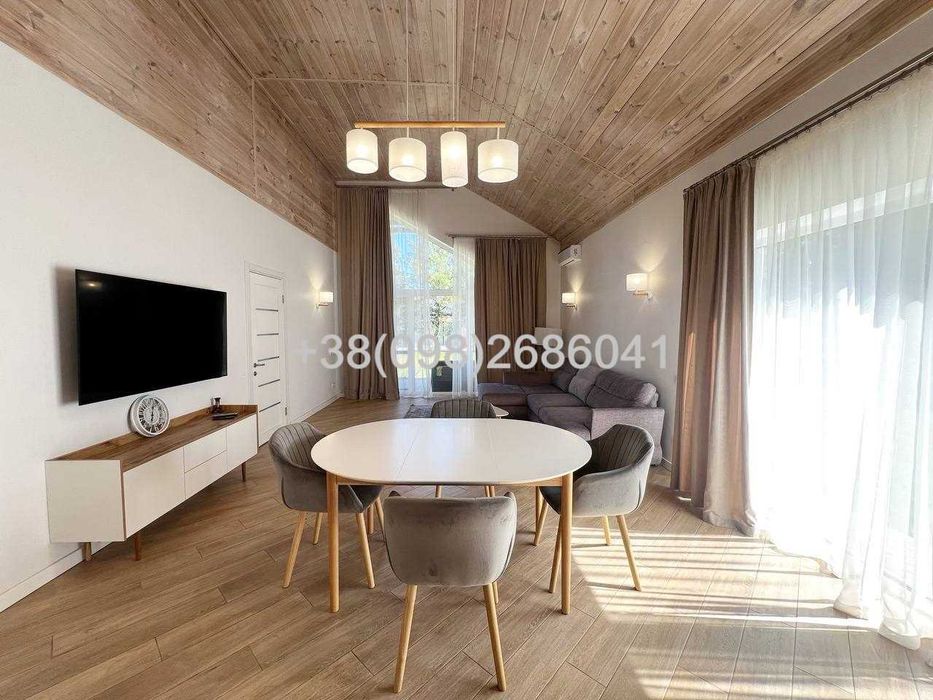 КМ Chaletville. Продам сучасний жилий будинок в оточені соснового лісу