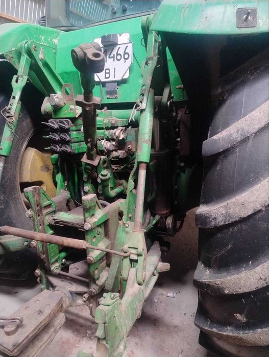 Трактор John Deere 8400 1995