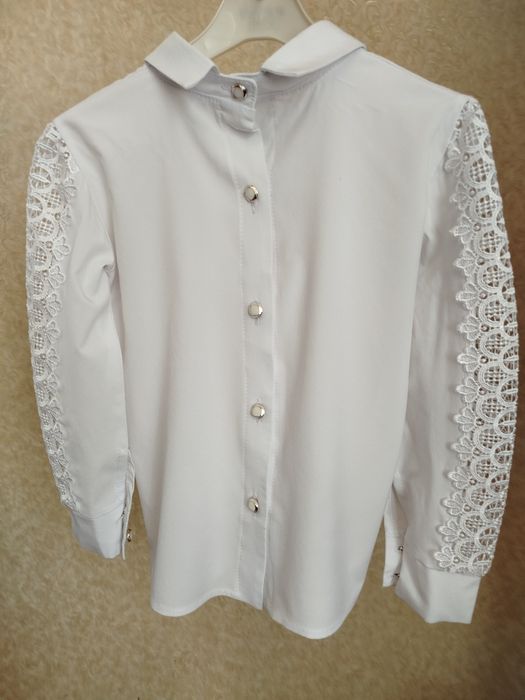 Блузка для дівчинки 122зріст