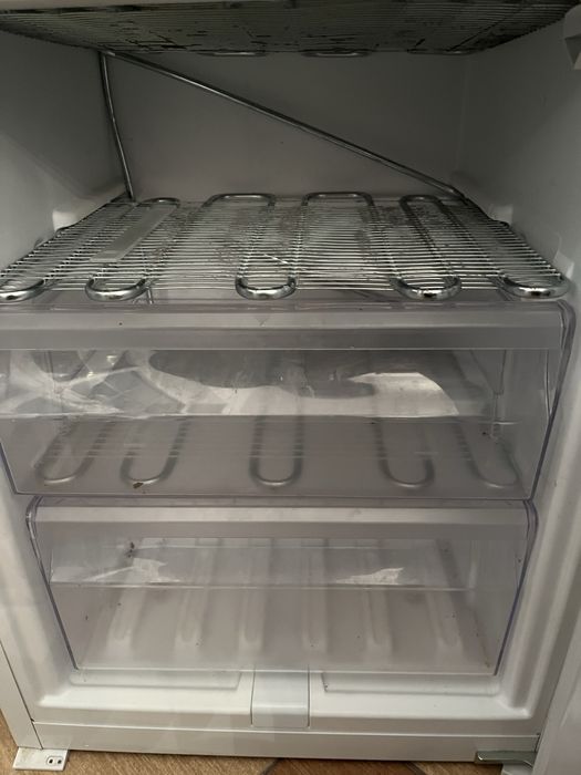 Lodowka Bauknecht  pod zabudowe ! Okazja