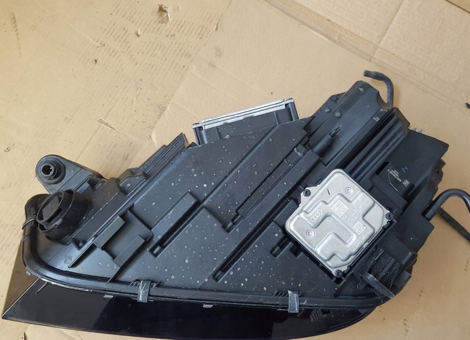 AUDI SQ5 Q5 80A Перед капот бампер фари