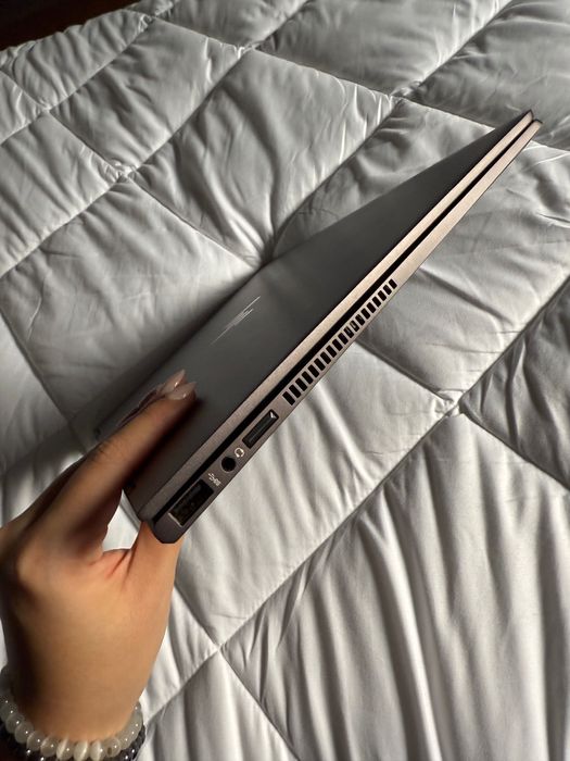 Portátil HP ENVY 13-AR0001NP R7 370U