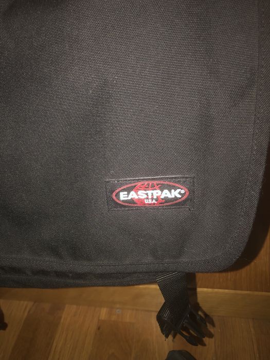 Mala Eastpak preta