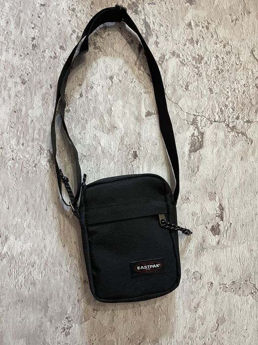 Мессенджер Eastpack сумка через плечо Истпак