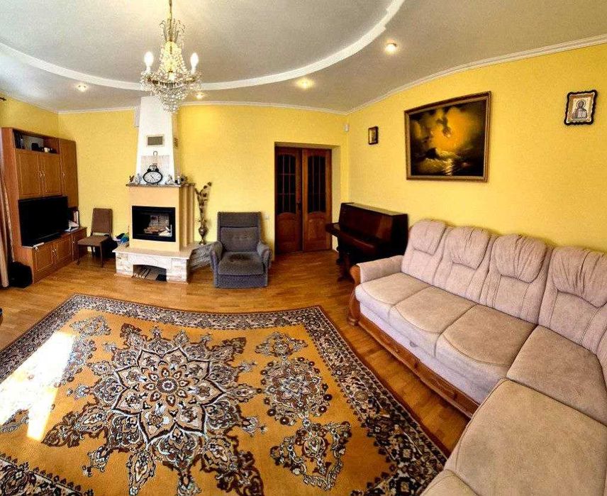 будинок у Франківську, Є-Відновлення