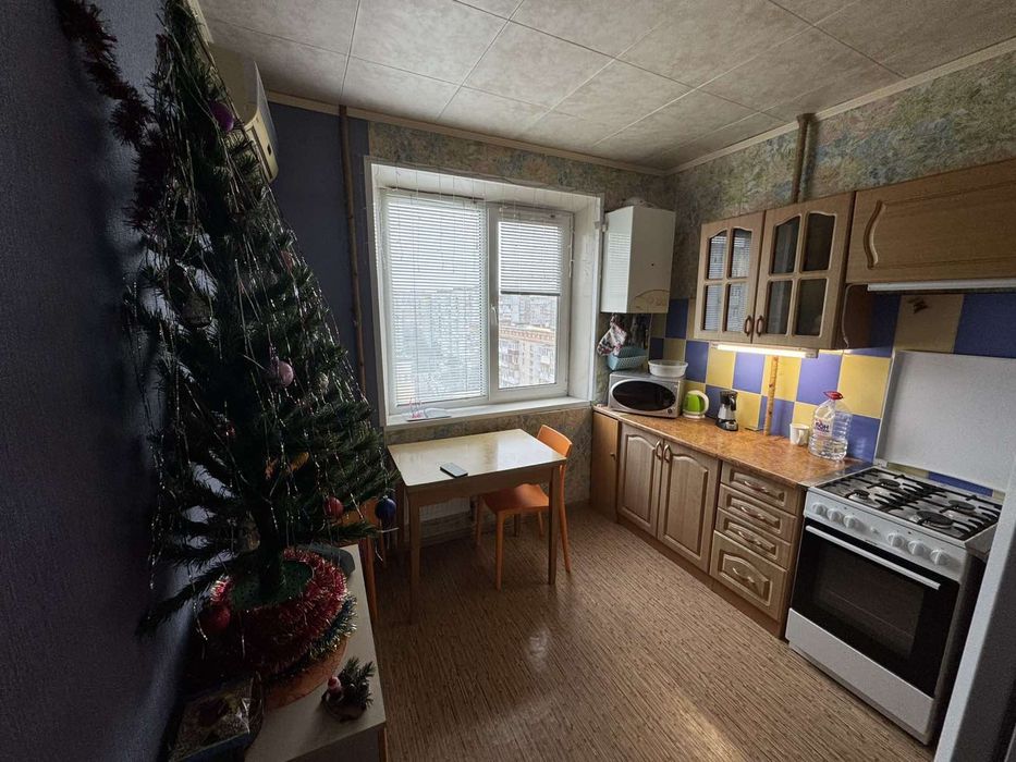 Продам 2 квартиру! Попова.